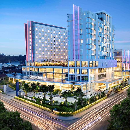Mercure Samarinda Exterior foto