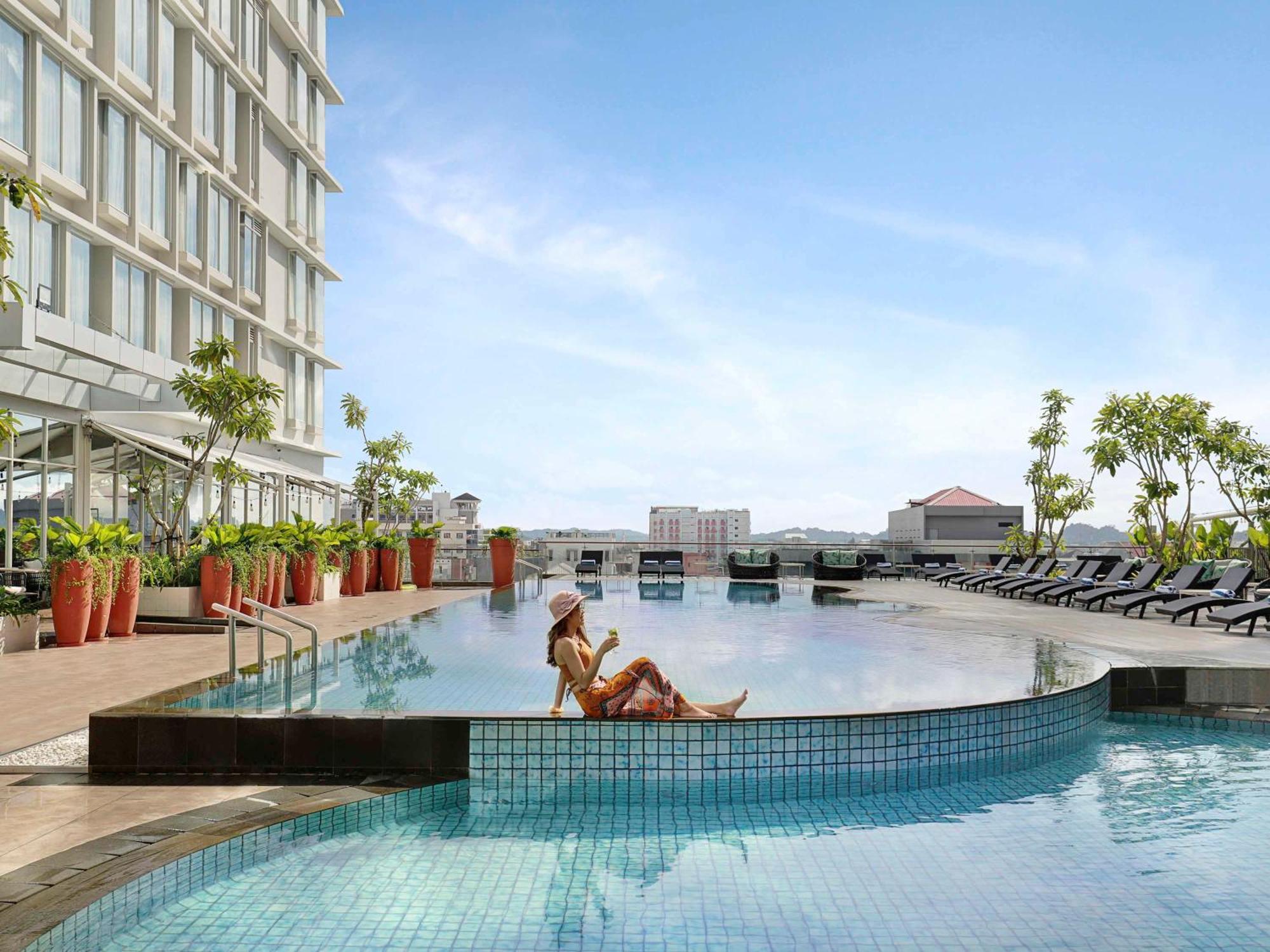Mercure Samarinda Exterior foto