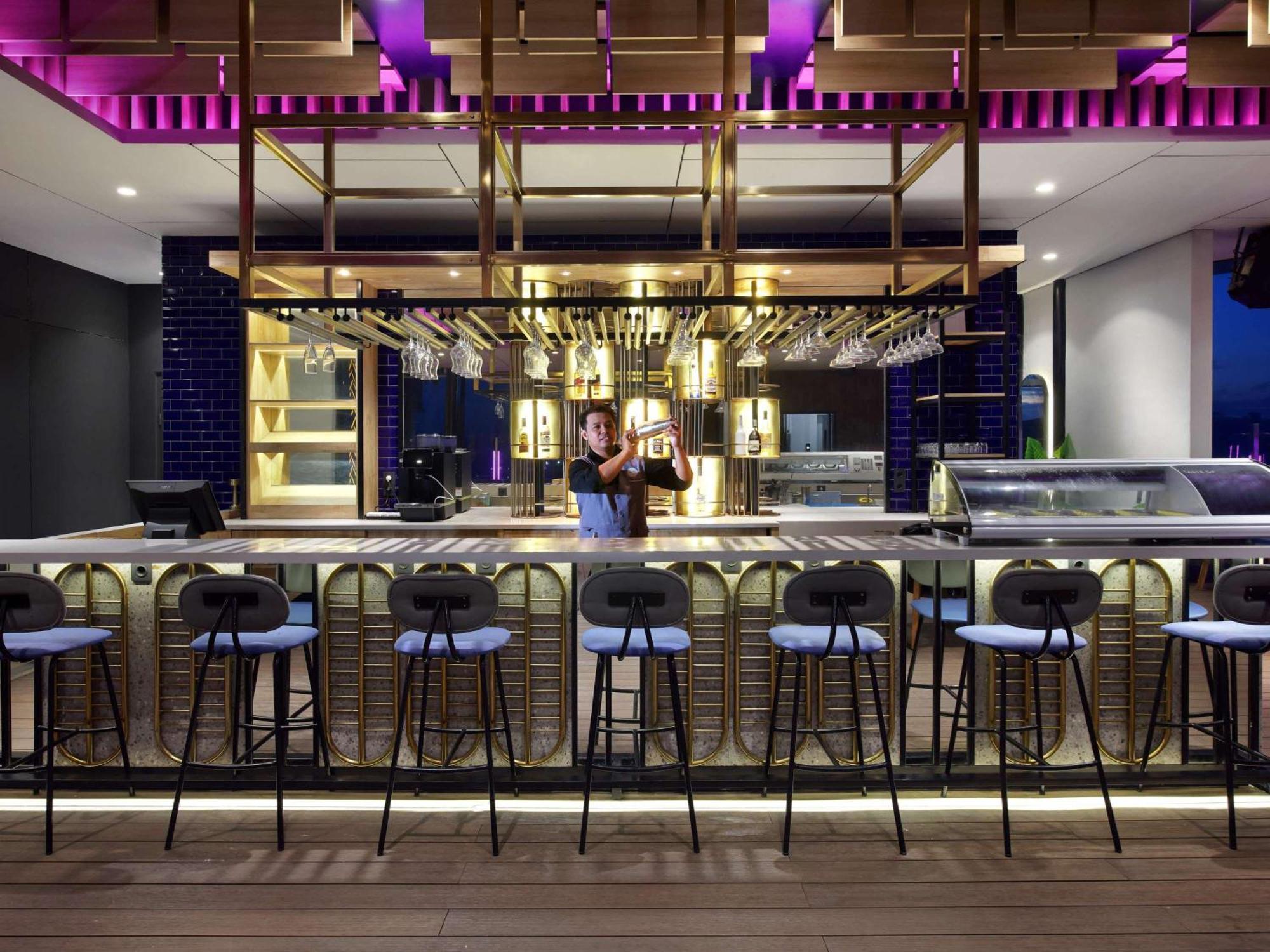 Mercure Samarinda Exterior foto