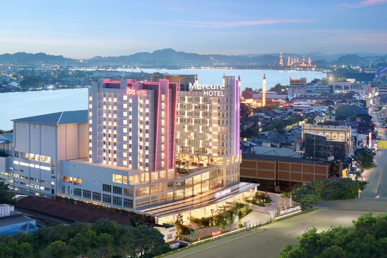 Mercure Samarinda Exterior foto